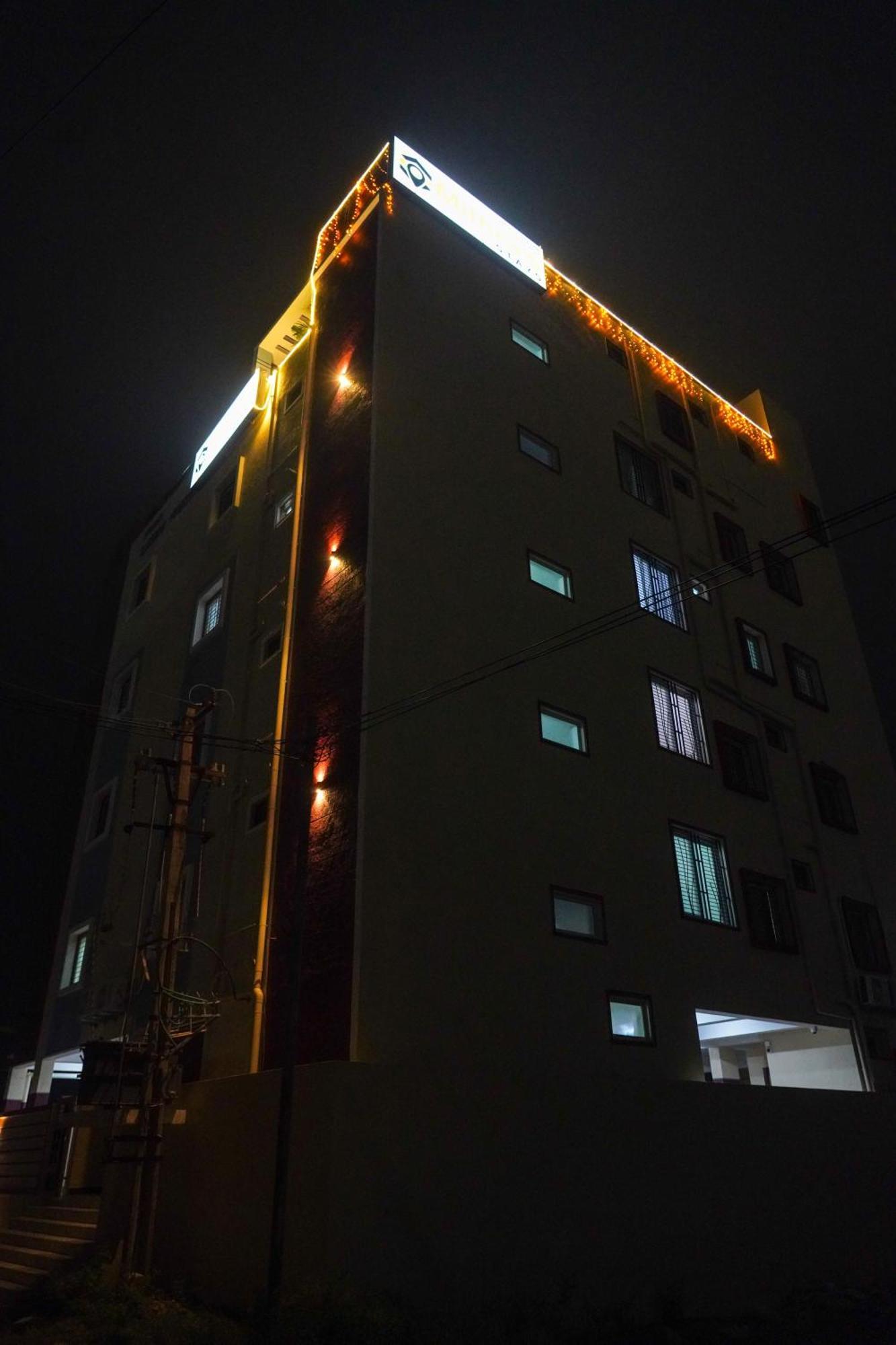 Mithra'S Homestay Near Padmavathi Ammavari Temple Tirupati Exterior foto